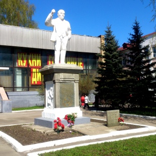 Фотография памятника Первый в мире памятник В. И. Ленину