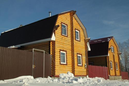 Фотография гостевого дома WoodHouse (Вуд Хаус)