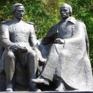 Фотография памятника Памятник Ч.Валиханову И Ф.Достоевскому