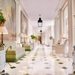 Фотографии гостиницы 
            Le Bristol Paris - an Oetker Collection Hotel