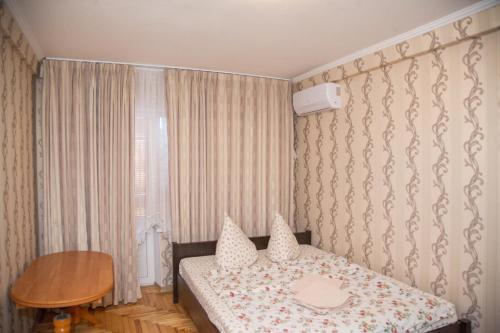 Фотографии квартиры 
            1 room apart on str. Ukrainskaya 34