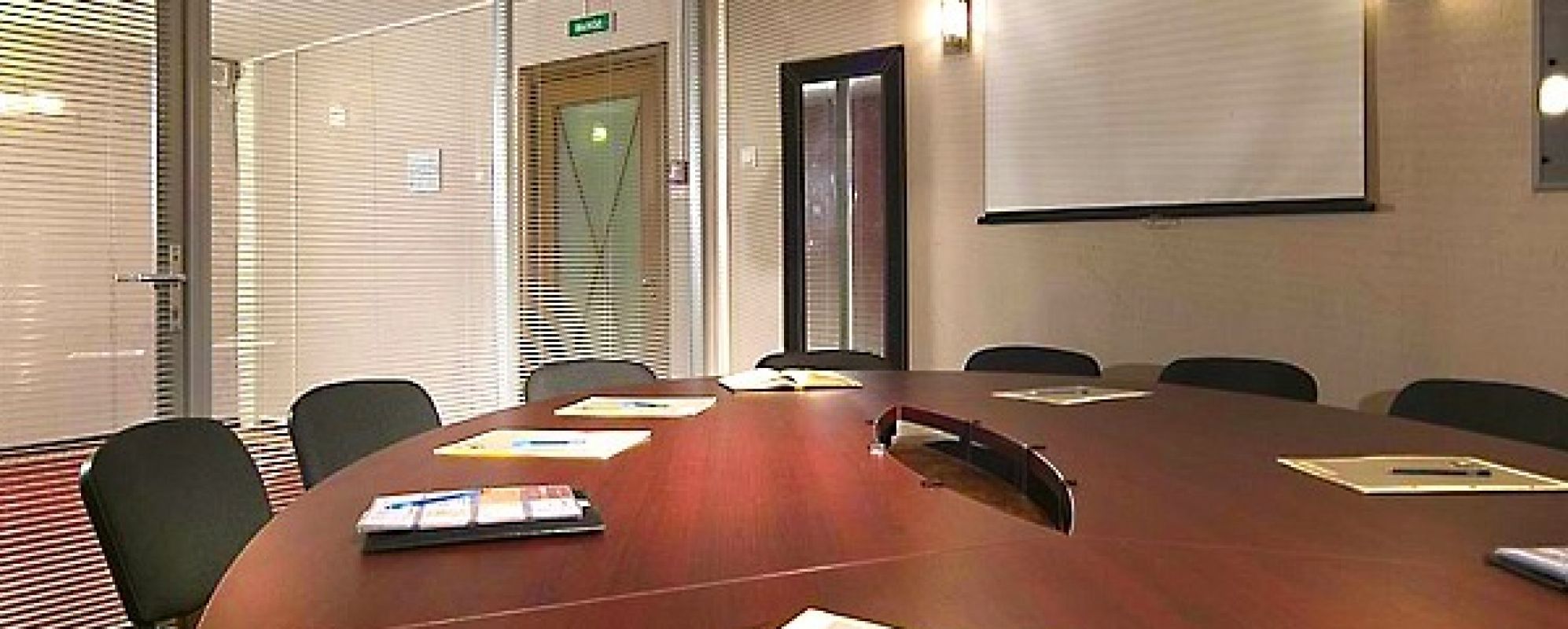 Фотографии комнаты для переговоров Братья Карамазовы