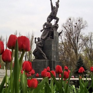 Фотография памятника Памятник Коммунарам