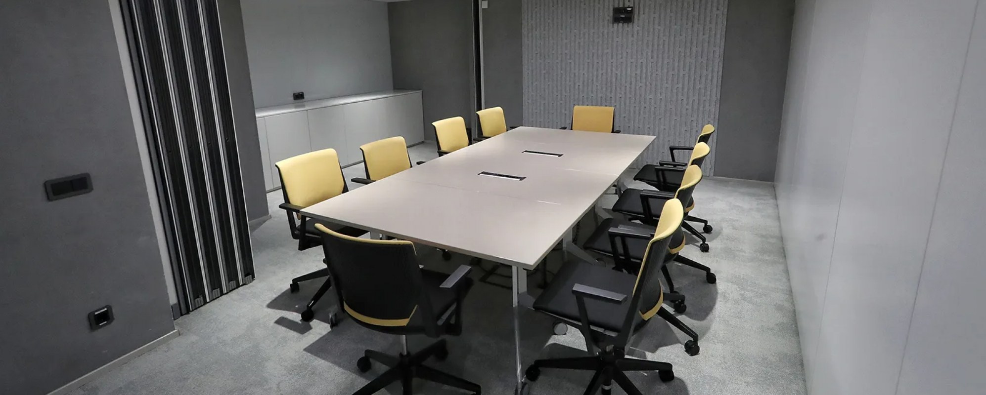 Фотографии комнаты для переговоров Переговорная Центра событий РБК