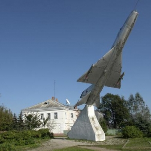 Фотография памятника Самолет-памятник СУ-9