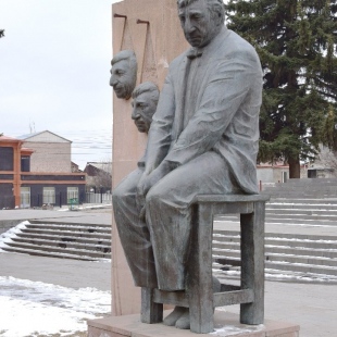 Фотография памятника Памятник Фрунзику Мкртчяну
