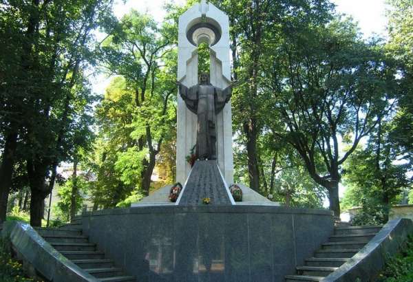 Фотография достопримечательности Монумент 2000-летию христианства Вознесение