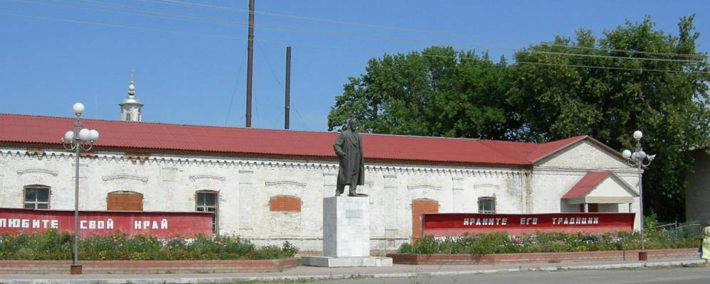 Еланская волгоградская область. Поселок Елань Волгоградская область. Достопримечательности Елани Волгоградской области. Посёлок городского типа Еланский. Елань Вешенская музей.