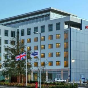 Фотографии гостиницы 
            Hampton by Hilton Luton Airport