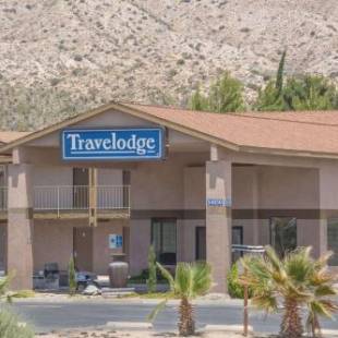 Фотографии гостиницы 
            Travelodge Inn & Suites by Wyndham Yucca Valley/Joshua Tree