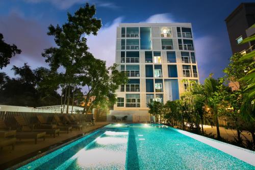 Фотография гостиницы DeeProm Pattaya Hotel