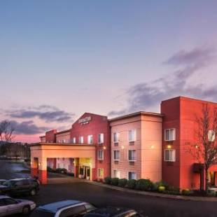 Фотографии гостиницы 
            DoubleTree by Hilton Portland - Beaverton