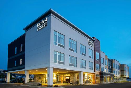 Фотография гостиницы Fairfield Inn & Suites By Marriott Duluth Waterfront