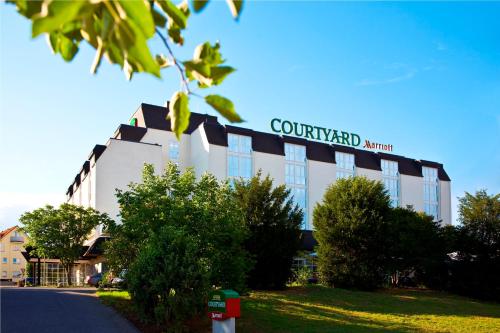 Фотография гостиницы Courtyard by Marriott Wiesbaden-Nordenstadt