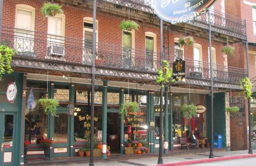 Фотографии гостиницы 
            New Orleans Hotel Eureka Springs