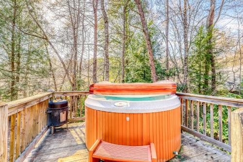 Фотография гостевого дома Little Cabin On The Creek