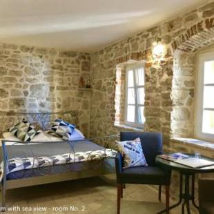 Фотографии гостевого дома 
            City Rooms Šibenik