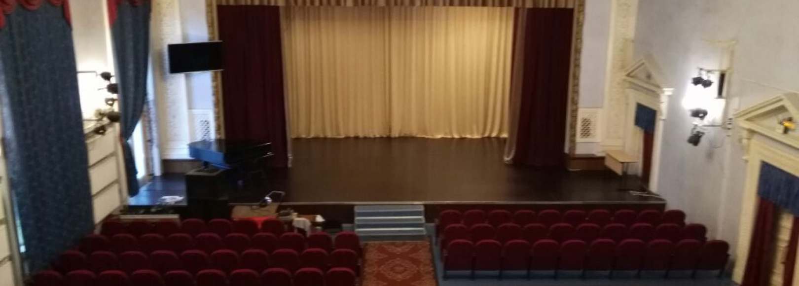 Фотография концертного зала Большой театрально-концертный зал