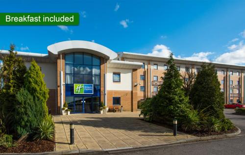 Фотография гостиницы Holiday Inn Express Newport, an IHG Hotel
