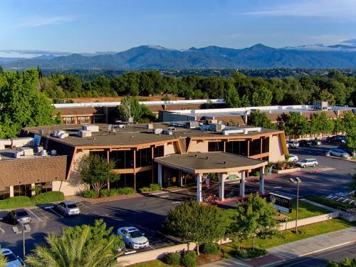 Фотография гостиницы Red Lion Hotel Redding
