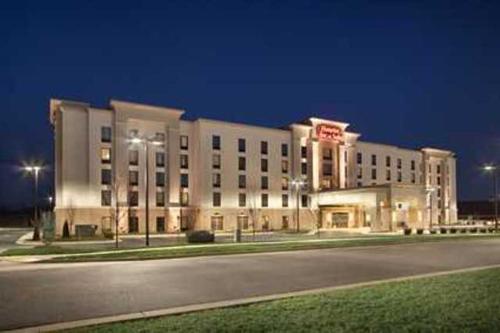 Фотография гостиницы Hampton Inn & Suites Charles Town
