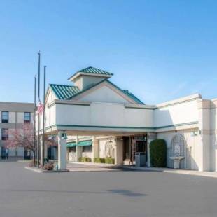 Фотографии гостиницы 
            Quality Inn & Suites Monroe