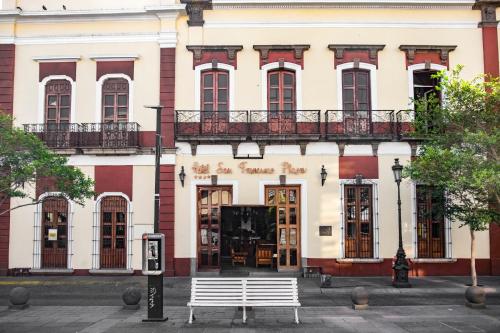 Фотографии гостиницы 
            Hotel San Francisco Plaza