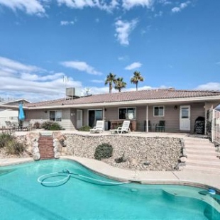 Фотография гостевого дома Pet-Friendly Modern Oasis with BBQ 2Mi to Lake Havasu