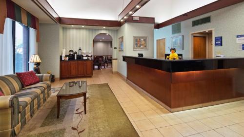 Фотография мини отеля Best Western Staunton Inn