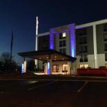 Фотография гостиницы Holiday Inn Express Rochester - University Area, an IHG Hotel