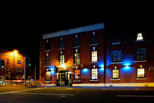 Фотография гостиницы Three Queens Hotel