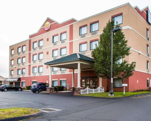 Фотографии гостиницы 
            Comfort Inn East Windsor - Springfield