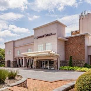 Фотографии гостиницы 
            DoubleTree by Hilton Hotel Raleigh - Brownstone - University