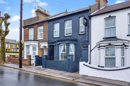 Фотография гостевого дома SixtySix