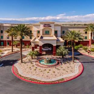 Фотографии гостиницы 
            Hampton Inn & Suites Palm Desert