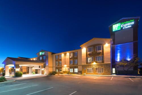 Фотография гостиницы Holiday Inn Express Hotel & Suites Casa Grande, an IHG Hotel