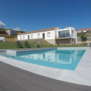 Фотографии гостевого дома 
            Casas do Forneiro O Horizonte Casa familiar com piscina e vista sublime