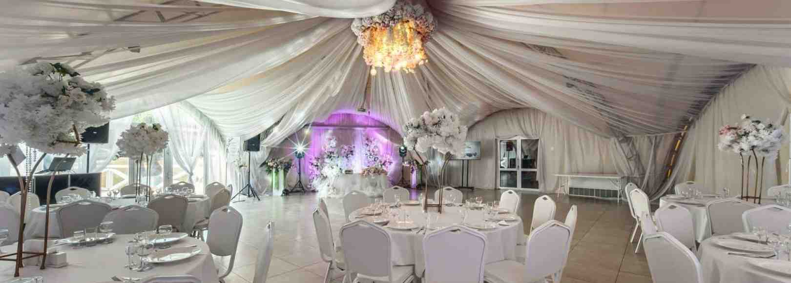 Фотография летней террасы LogHouse