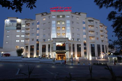 Фотографии гостиницы 
            Tunis Grand Hotel