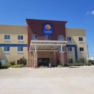 Фотографии гостиницы 
            Comfort Inn & Suites Tulsa I-44 West - Rt 66