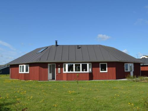 Фотография гостевого дома Holiday home Tarm XLI