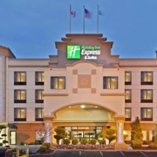 Фотографии гостиницы 
            Holiday Inn Express Hotel & Suites Tacoma, an IHG Hotel