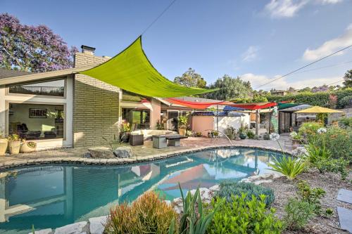 Фотографии гостевого дома 
            Luxury El Cajon Oasis with Pool, Fire Pit and Pavilion