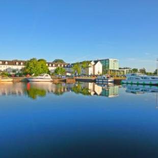 Фотографии гостиницы 
            Hodson Bay Hotel