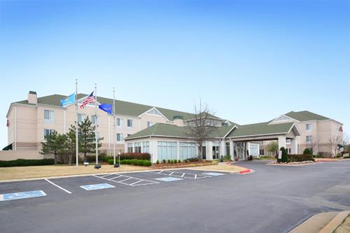 Фотография гостиницы Hilton Garden Inn Tulsa Airport