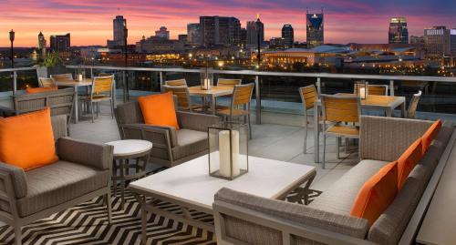 Фотография гостиницы Fairfield Inn and Suites by Marriott Nashville Downtown/The Gulch