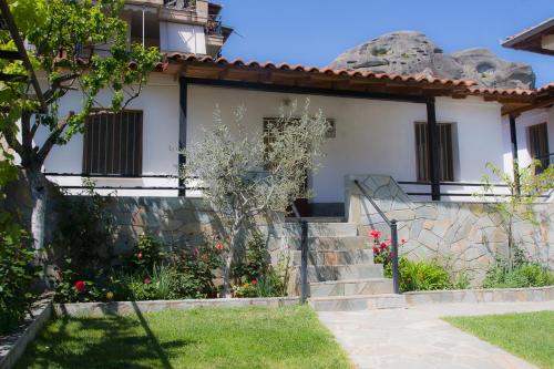 Фотография гостевого дома Lena's garden house