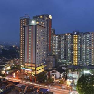 Фотографии гостиницы 
            HARRIS Hotel & Conventions Ciumbuleuit - Bandung