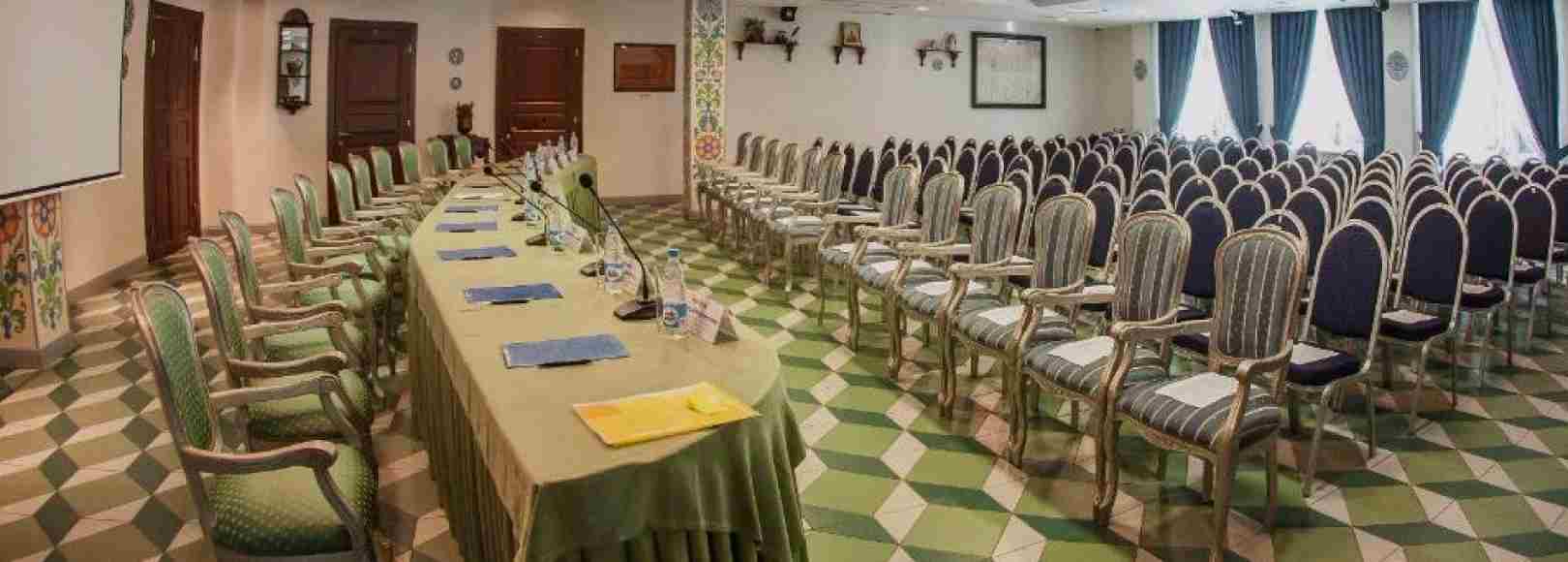 Фотография конференц-зала Ремезов