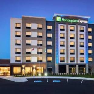 Фотографии гостиницы 
            Holiday Inn Express - Niagara-On-The-Lake, an IHG Hotel